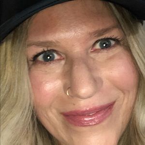 Meet your Posher, Catherine